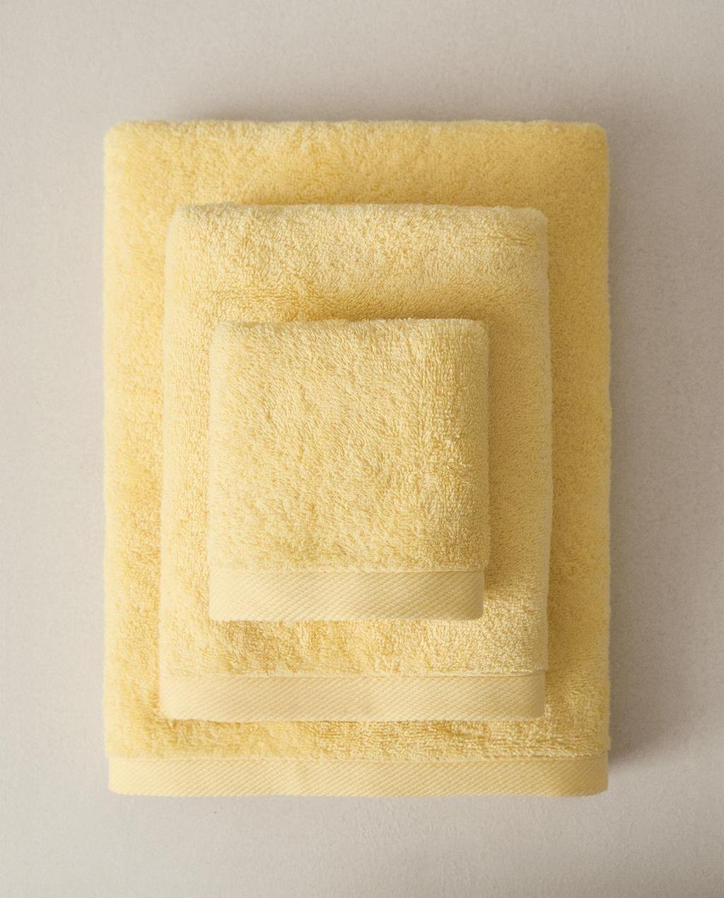 Hand Towels 4